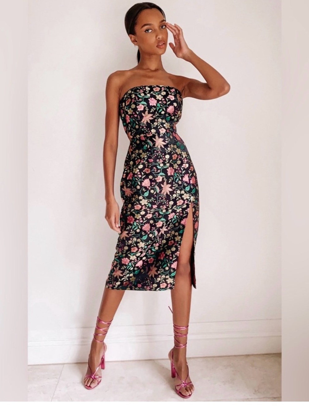 Lulu’s Strapless Black Floral Midi Dress with Side Slit